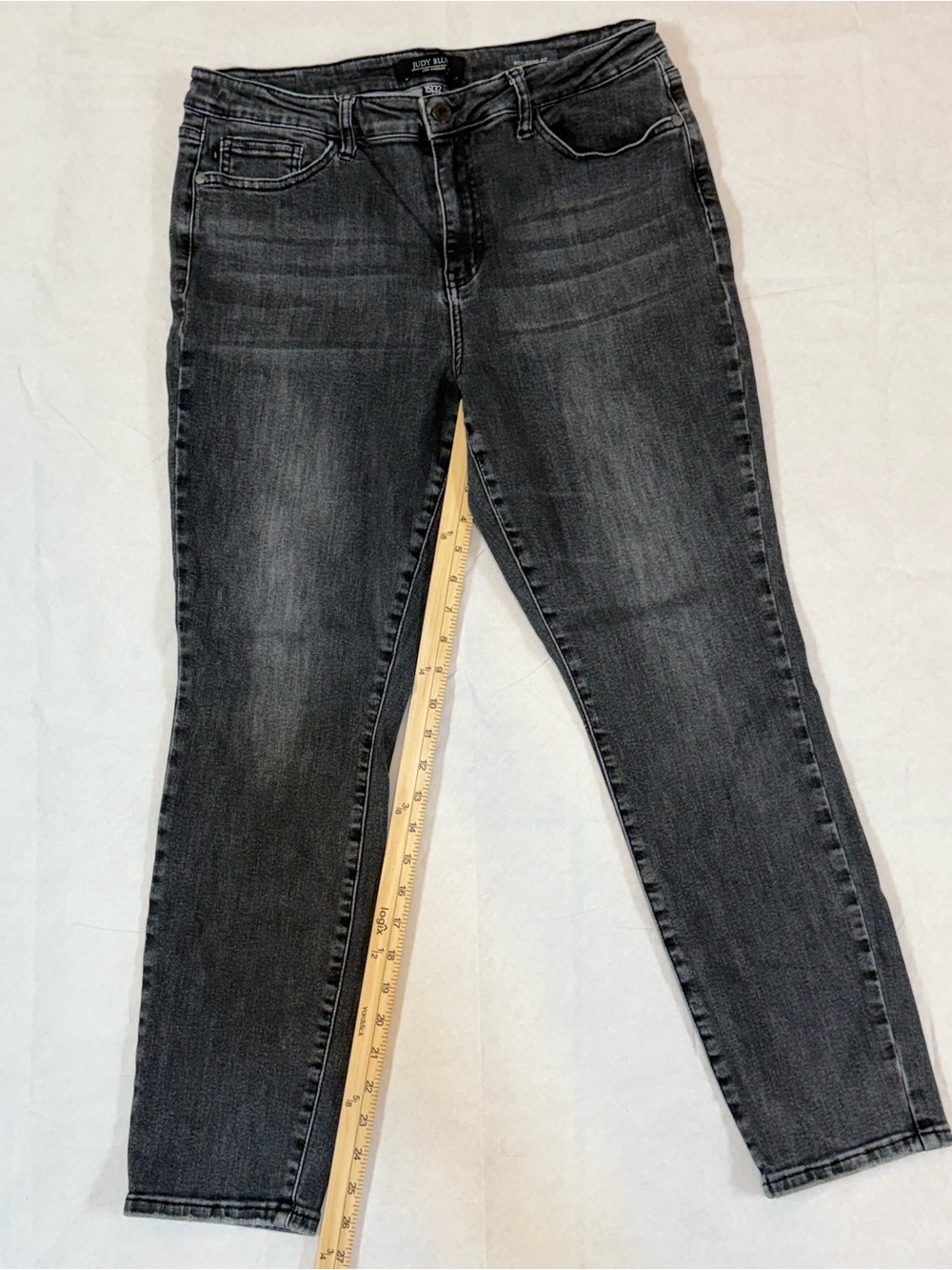 Judy Blue Black Handsand Boyfriend Fit Jeans JB88130 Size 15/32